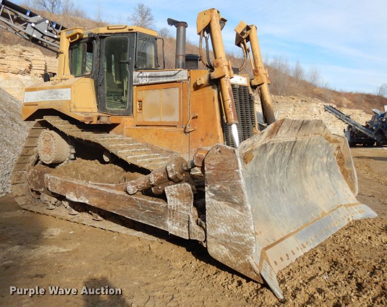 image for item IO9606 1997 Caterpillar D8R  dozer