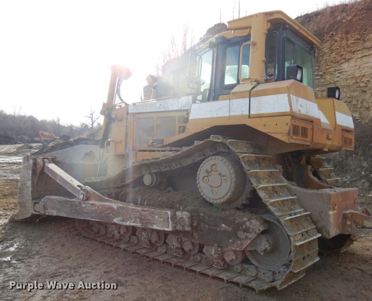 image for item IO9606 1997 Caterpillar D8R  dozer