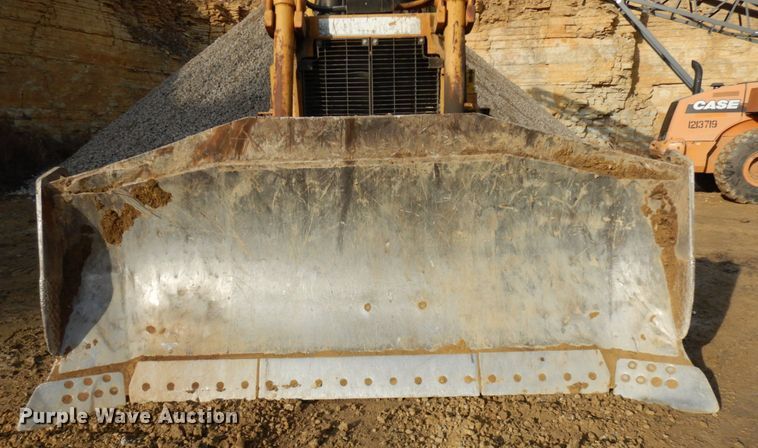 image for item IO9606 1997 Caterpillar D8R  dozer