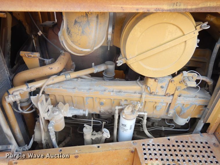 image for item IO9606 1997 Caterpillar D8R  dozer