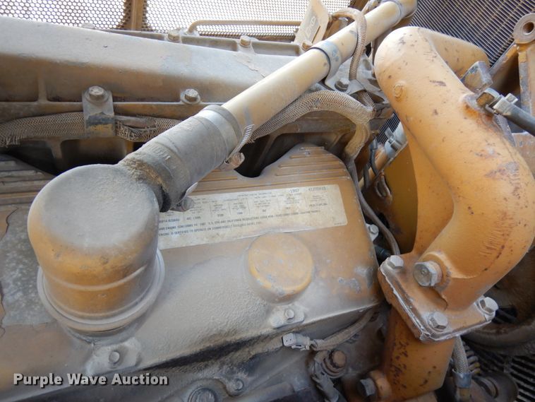 image for item IO9606 1997 Caterpillar D8R  dozer