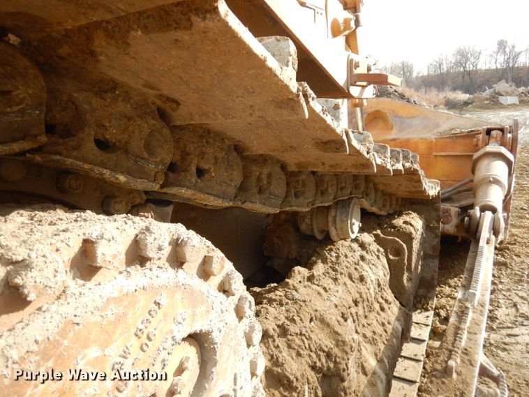 image for item IO9606 1997 Caterpillar D8R  dozer