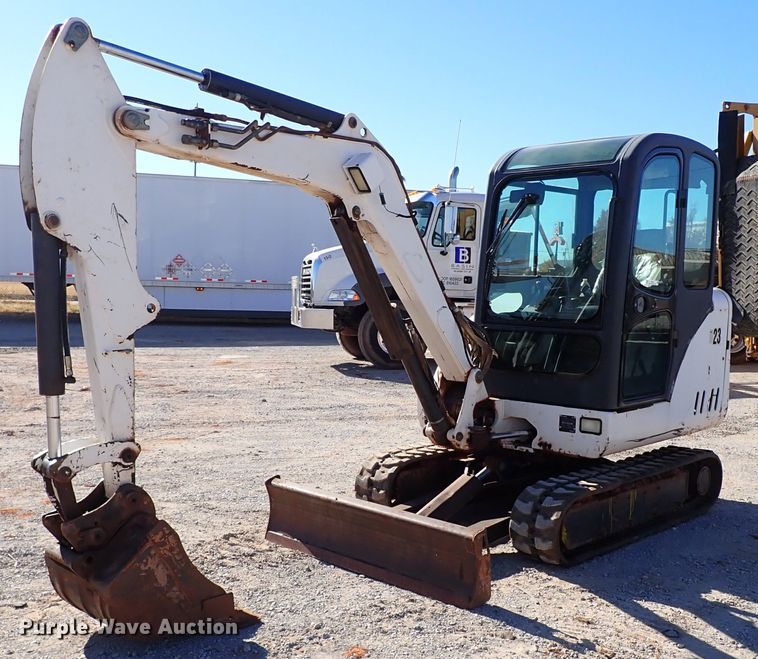 image for item IS9247 2004 Bobcat 334G  mini excavator