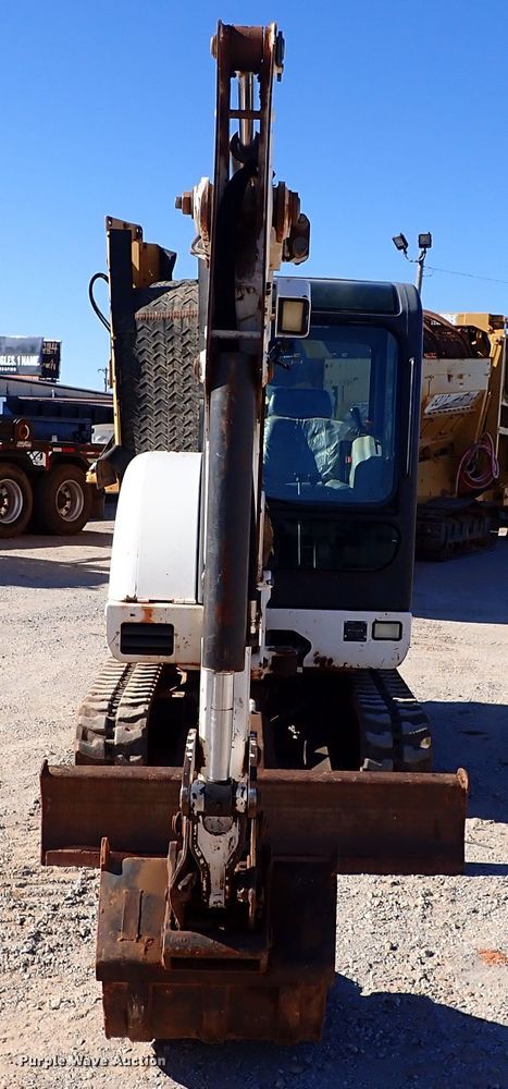 image for item IS9247 2004 Bobcat 334G  mini excavator