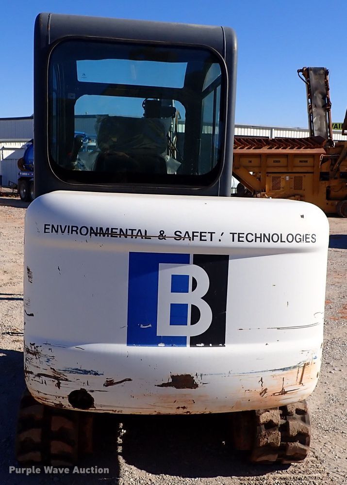 image for item IS9247 2004 Bobcat 334G  mini excavator