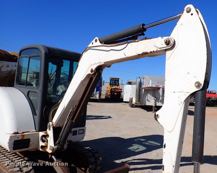 image for item IS9247 2004 Bobcat 334G  mini excavator