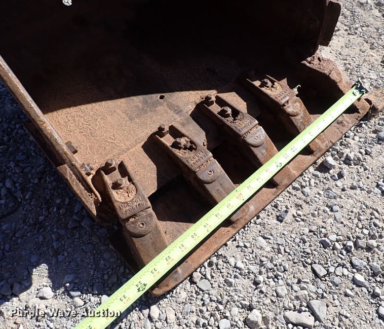 image for item IS9247 2004 Bobcat 334G  mini excavator