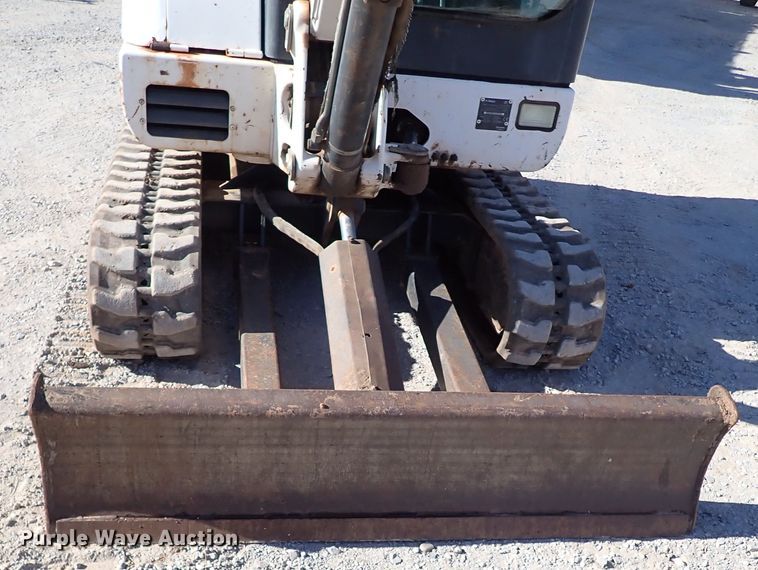 image for item IS9247 2004 Bobcat 334G  mini excavator