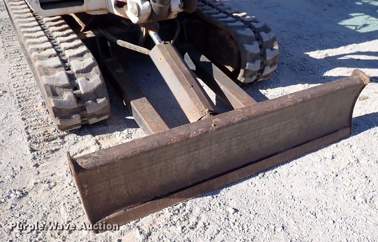 image for item IS9247 2004 Bobcat 334G  mini excavator