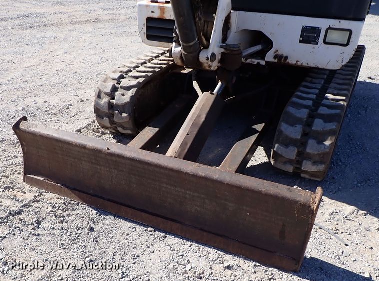 image for item IS9247 2004 Bobcat 334G  mini excavator