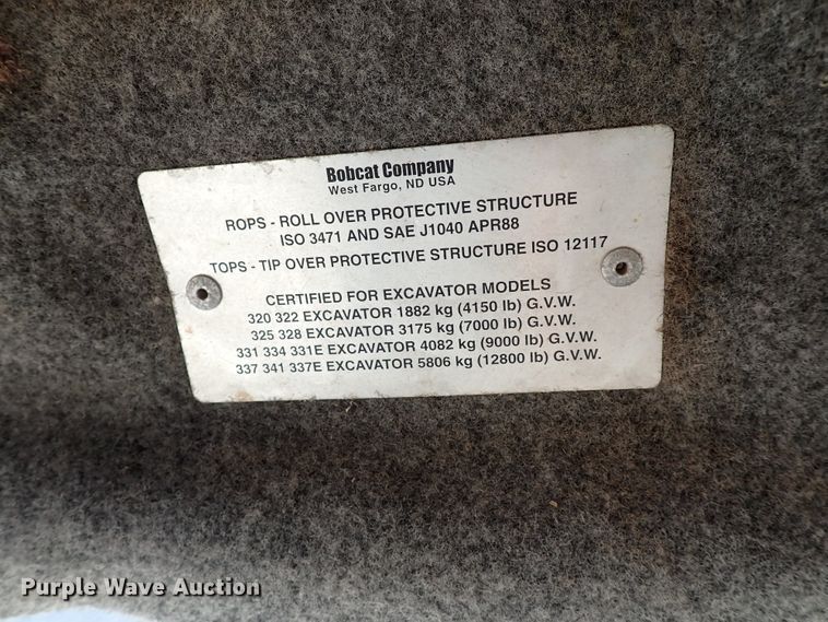 image for item IS9247 2004 Bobcat 334G  mini excavator