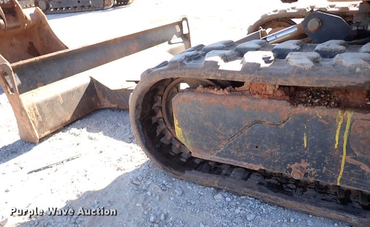 image for item IS9247 2004 Bobcat 334G  mini excavator