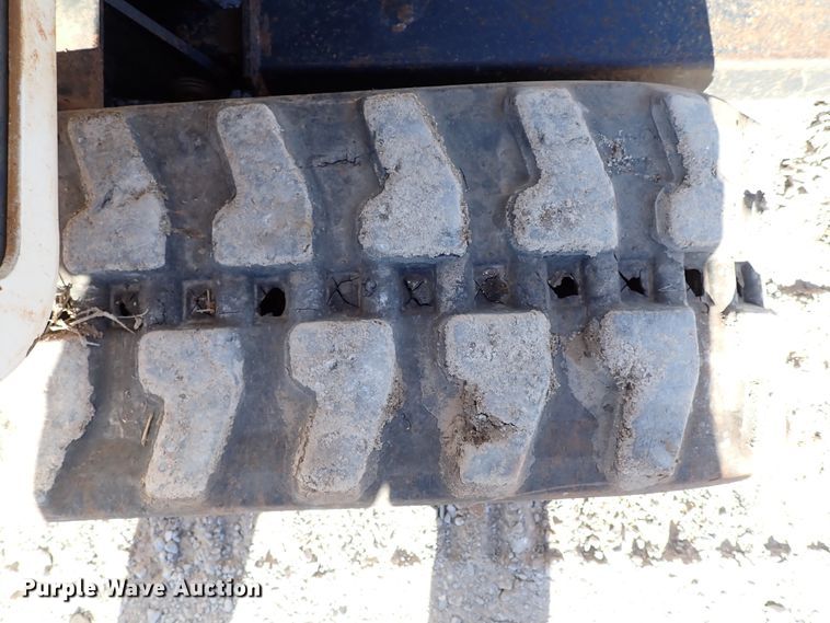 image for item IS9247 2004 Bobcat 334G  mini excavator