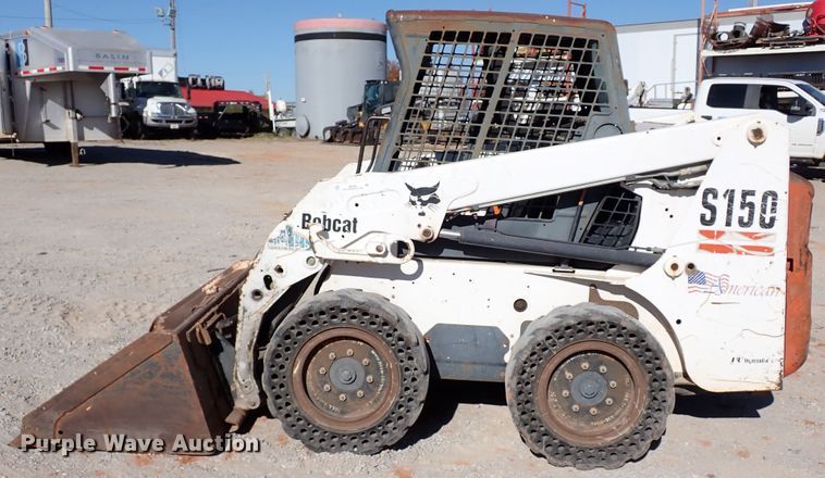 image for item IS9248 2005 Bobcat S150  skid steer loader