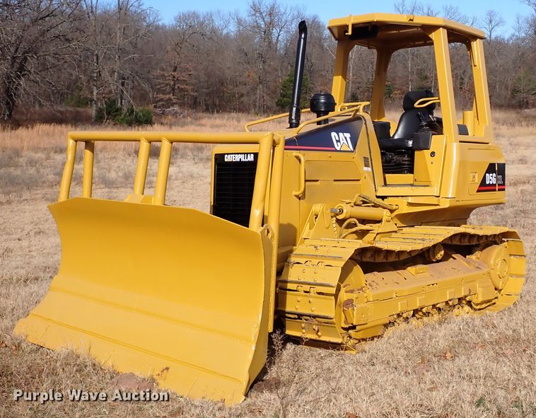 image for item IS9264 2004 Caterpillar D5G XL  dozer