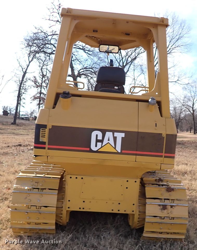 image for item IS9264 2004 Caterpillar D5G XL  dozer