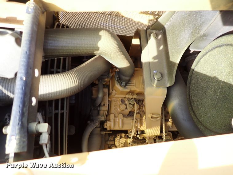 image for item IS9264 2004 Caterpillar D5G XL  dozer