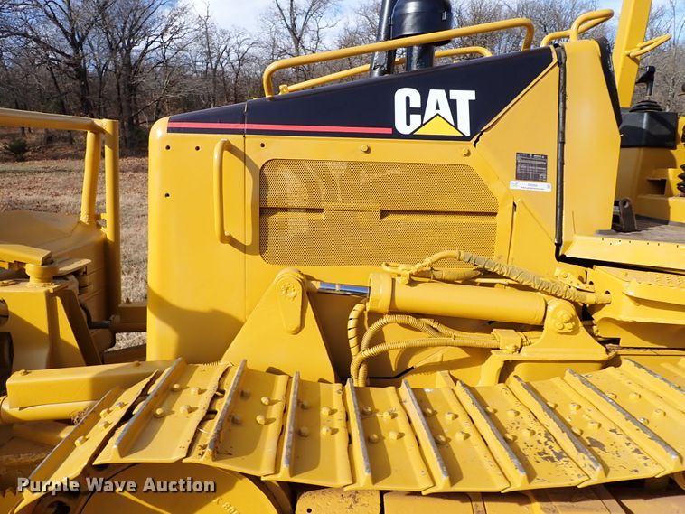 image for item IS9264 2004 Caterpillar D5G XL  dozer