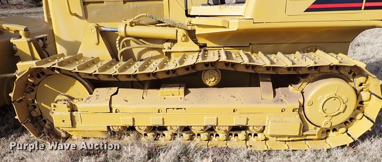 image for item IS9264 2004 Caterpillar D5G XL  dozer