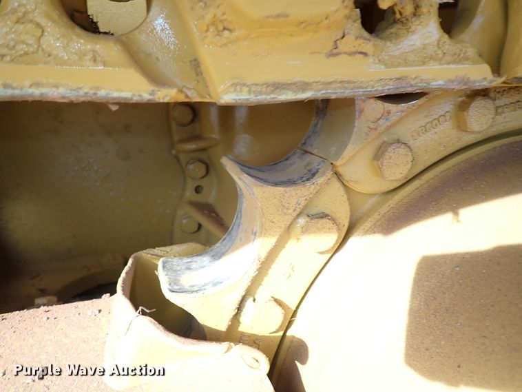 image for item IS9264 2004 Caterpillar D5G XL  dozer