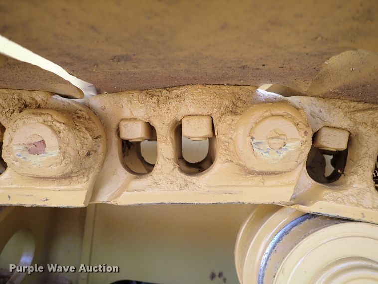 image for item IS9264 2004 Caterpillar D5G XL  dozer