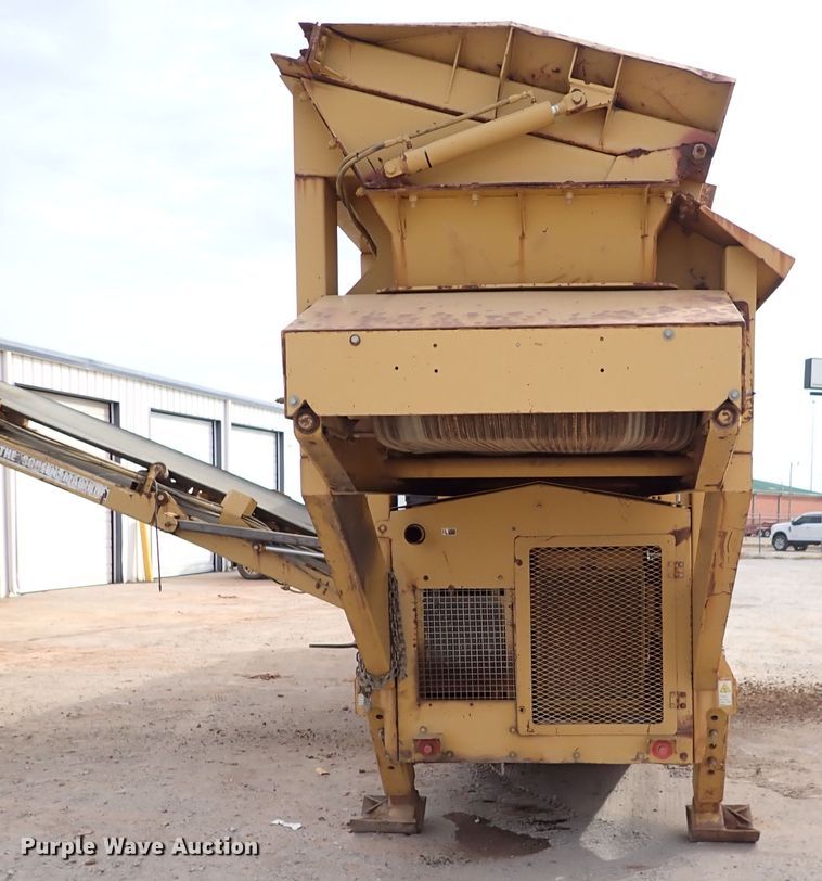 image for item IS9272 Screen Machine 621T  shredder trommel