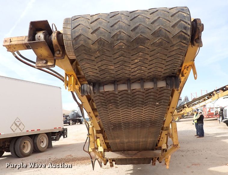 image for item IS9272 Screen Machine 621T  shredder trommel