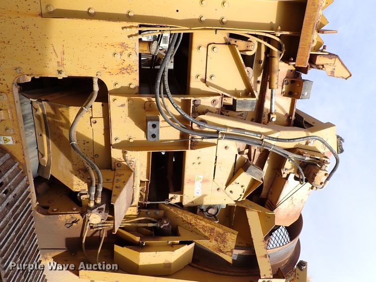 image for item IS9272 Screen Machine 621T  shredder trommel