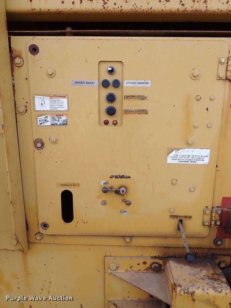 image for item IS9272 Screen Machine 621T  shredder trommel