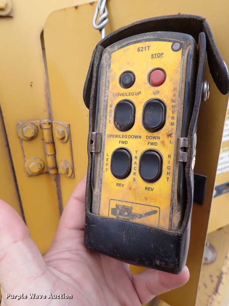 image for item IS9272 Screen Machine 621T  shredder trommel