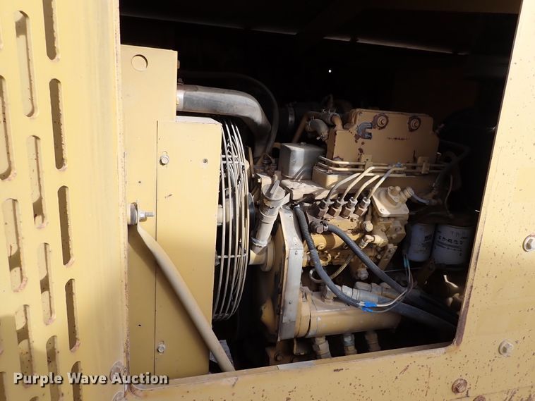 image for item IS9272 Screen Machine 621T  shredder trommel