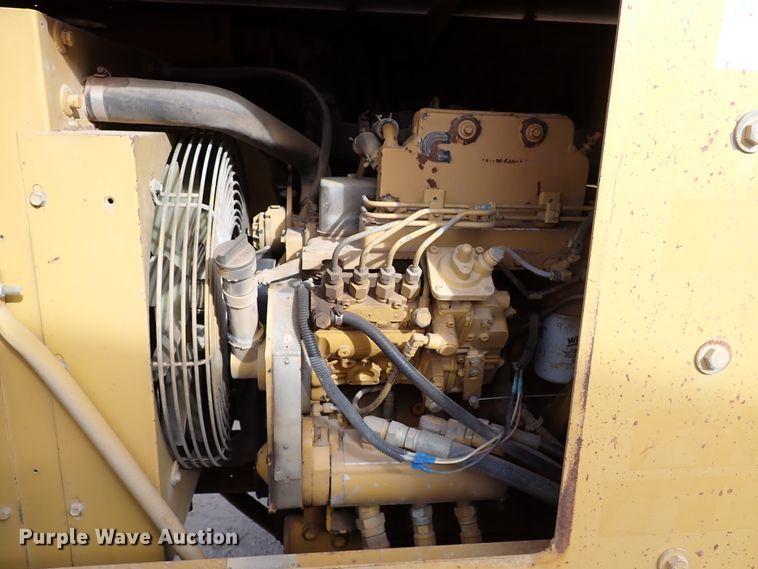 image for item IS9272 Screen Machine 621T  shredder trommel