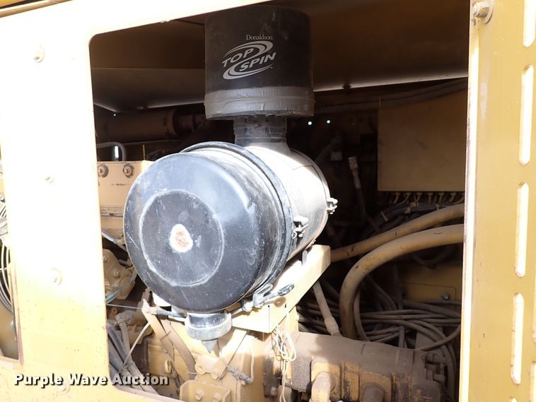 image for item IS9272 Screen Machine 621T  shredder trommel