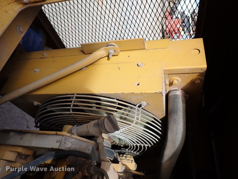 image for item IS9272 Screen Machine 621T  shredder trommel