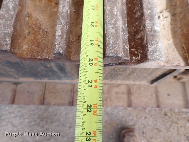 image for item IS9272 Screen Machine 621T  shredder trommel