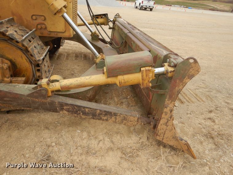 image for item IU9750 1989 Caterpillar D7G  dozer