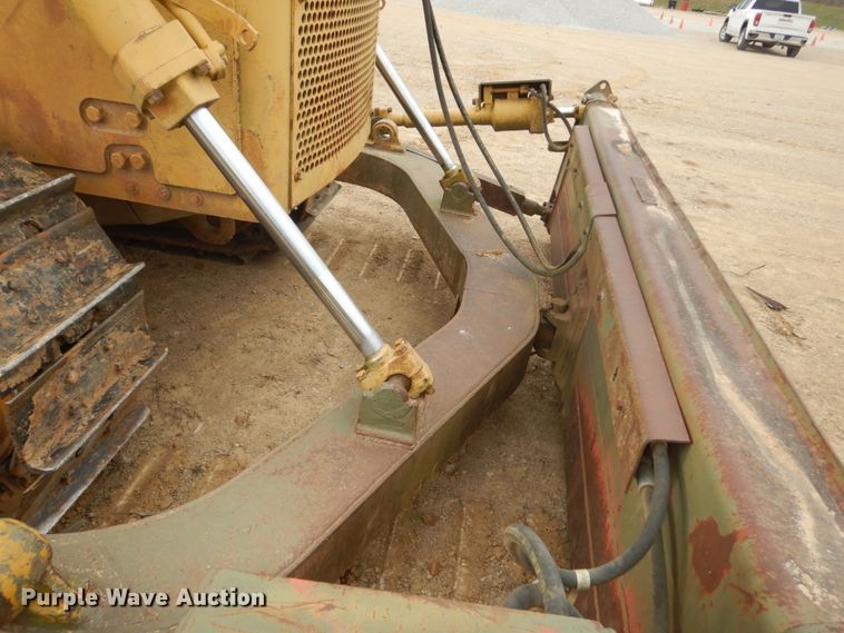 image for item IU9750 1989 Caterpillar D7G  dozer