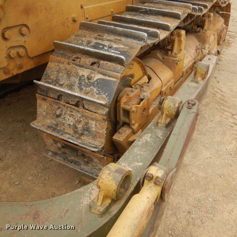 image for item IU9750 1989 Caterpillar D7G  dozer