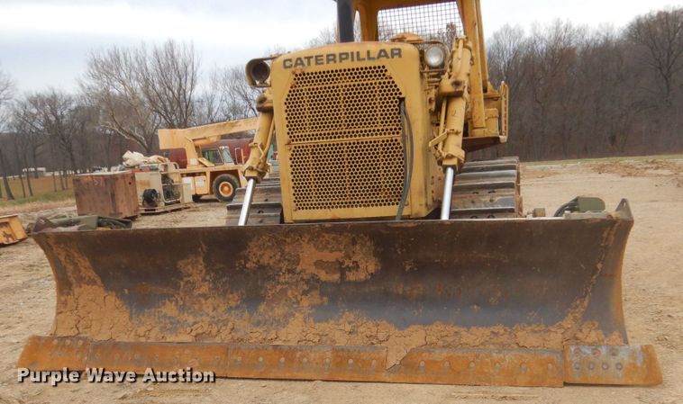 image for item IU9750 1989 Caterpillar D7G  dozer