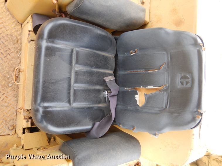 image for item IU9750 1989 Caterpillar D7G  dozer