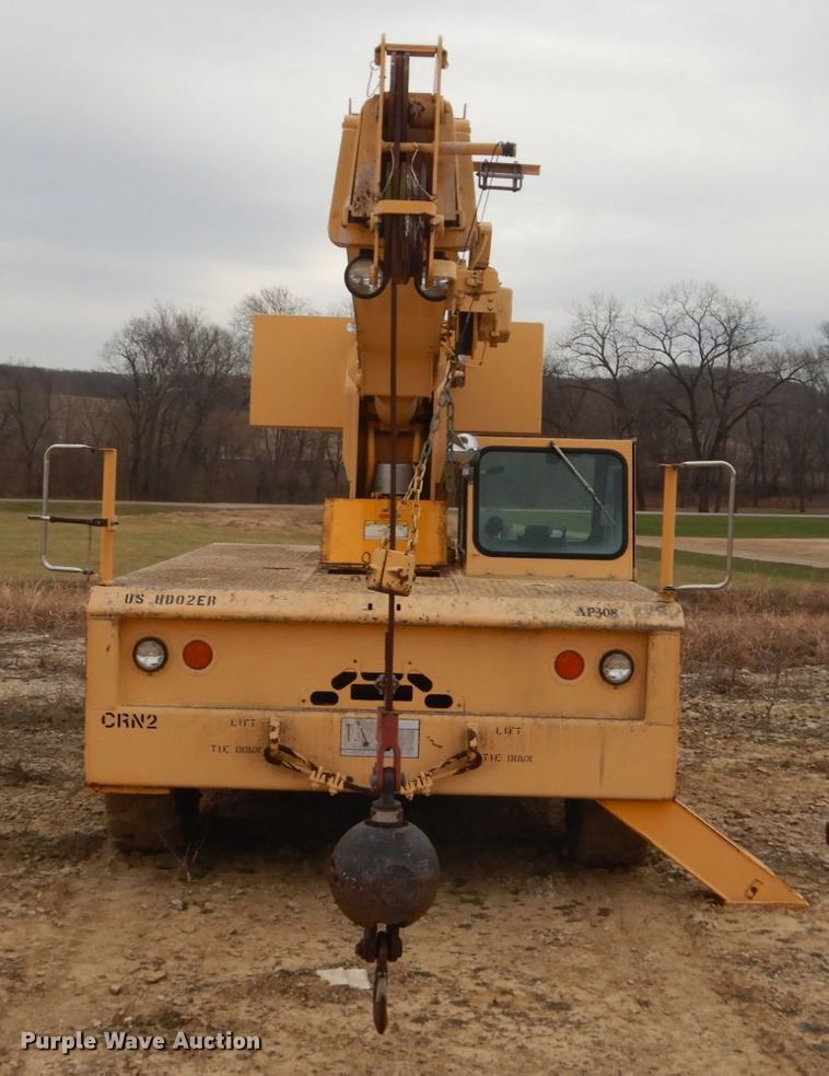 image for item IU9751 Grove AP308  crane