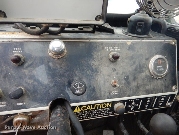 image for item IU9751 Grove AP308  crane