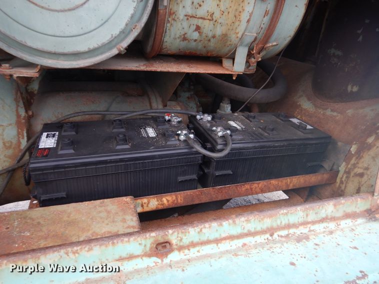 image for item IU9773 Gardner Denver SPWDB  air compressor