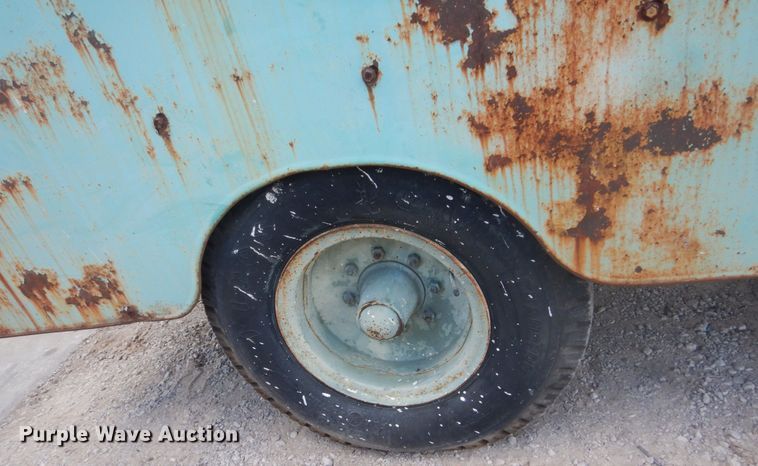 image for item IU9773 Gardner Denver SPWDB  air compressor