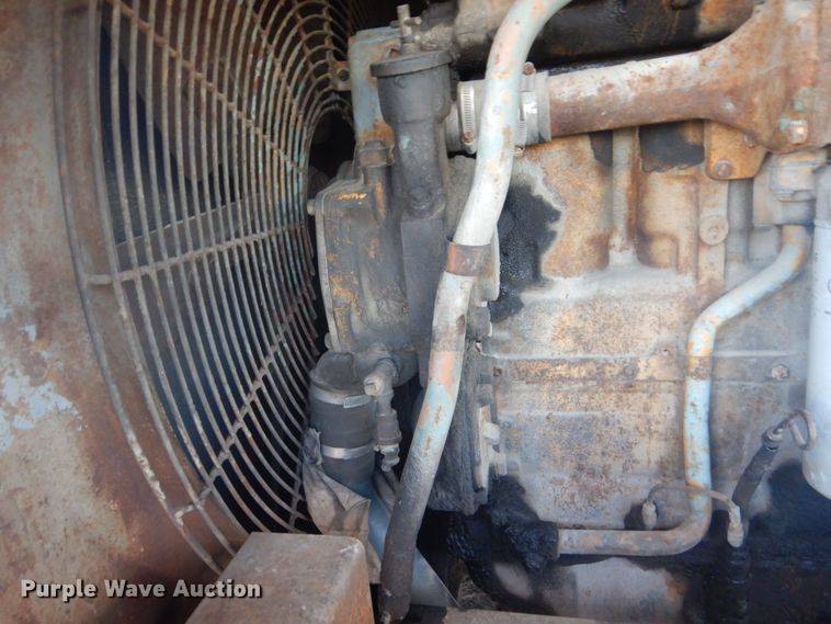 image for item IU9774 1981 Ford LN7000  truck cab and chassis