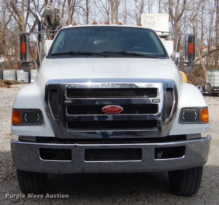 image for item IU9781 2008 Ford F750 Super Duty XLT  utility / service truck