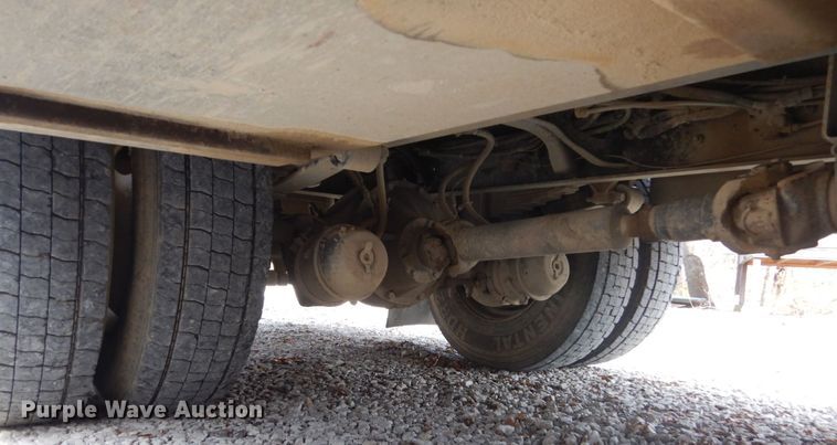 image for item IU9781 2008 Ford F750 Super Duty XLT  utility / service truck