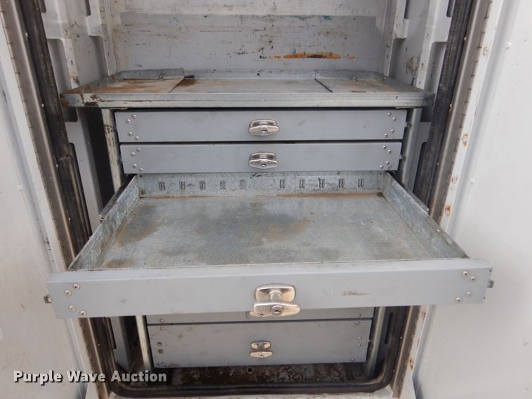 image for item IU9781 2008 Ford F750 Super Duty XLT  utility / service truck