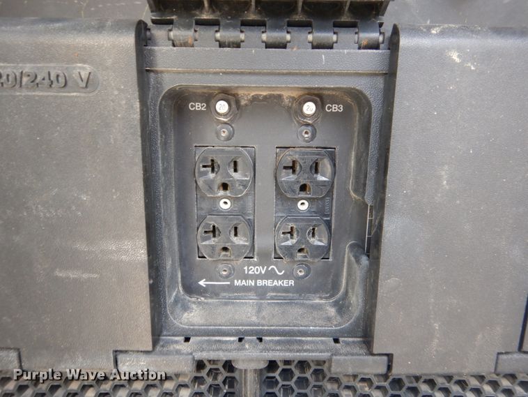 image for item IU9781 2008 Ford F750 Super Duty XLT  utility / service truck