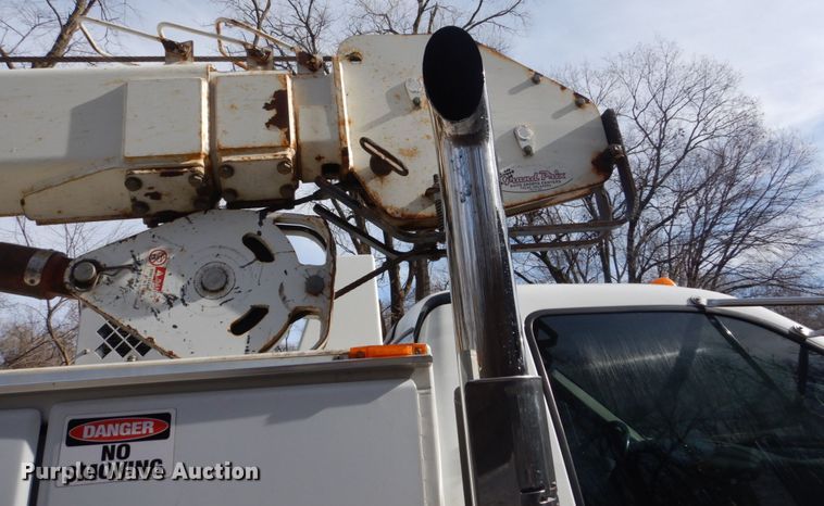 image for item IU9781 2008 Ford F750 Super Duty XLT  utility / service truck